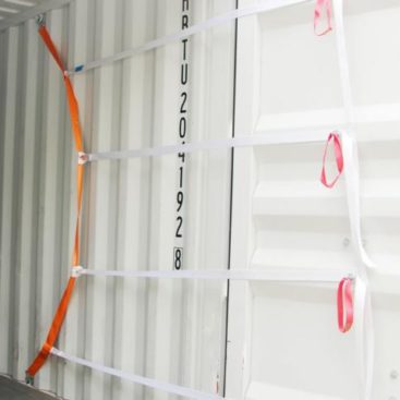 Container Lashing Systeme | Red Lash 4er-Gurtband sichert einen Container | Ladungssicherungsprodukt Rothschenk