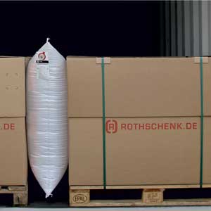 White-Line-Staupolster-in-der-Anwendung-im-Container-Rothschenk-Ladungssicherung-kachelbild