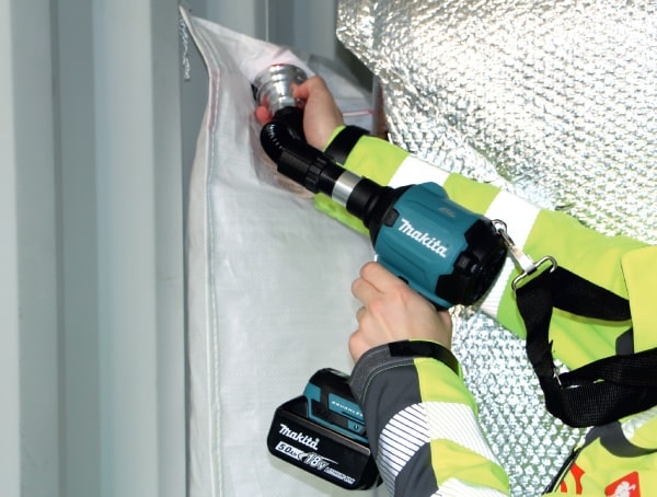 Makita Befüllgerät für Stausäcke mit Quick-Connect-Adapter