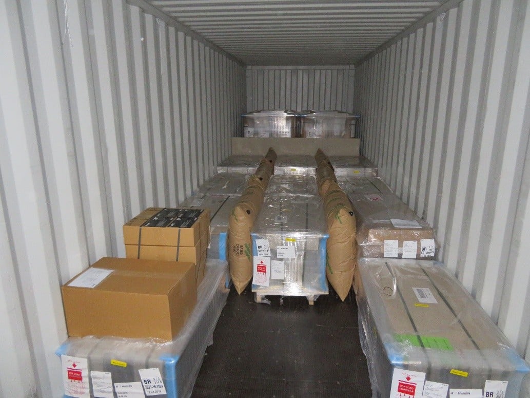 Correct-use-of-dunnage-bags-in-trucks-with-different-goods-red-handed-load-securing